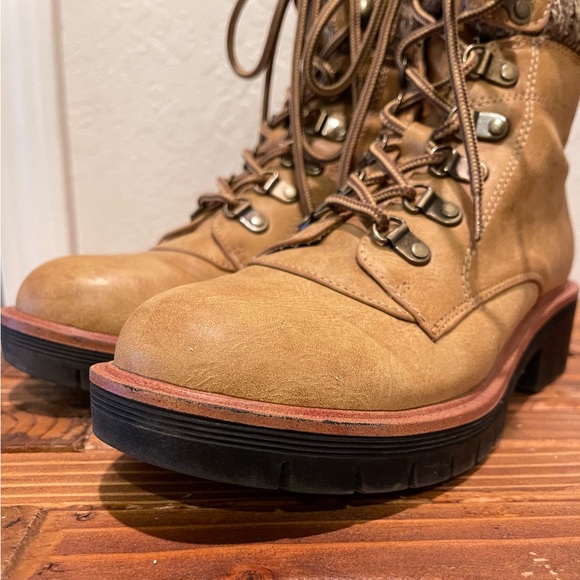 Women’s 6.5 MIA Regis-SW Combat Lace-up Ankle Boot Natural Tan Knitted Cuff - Picture 5 of 9